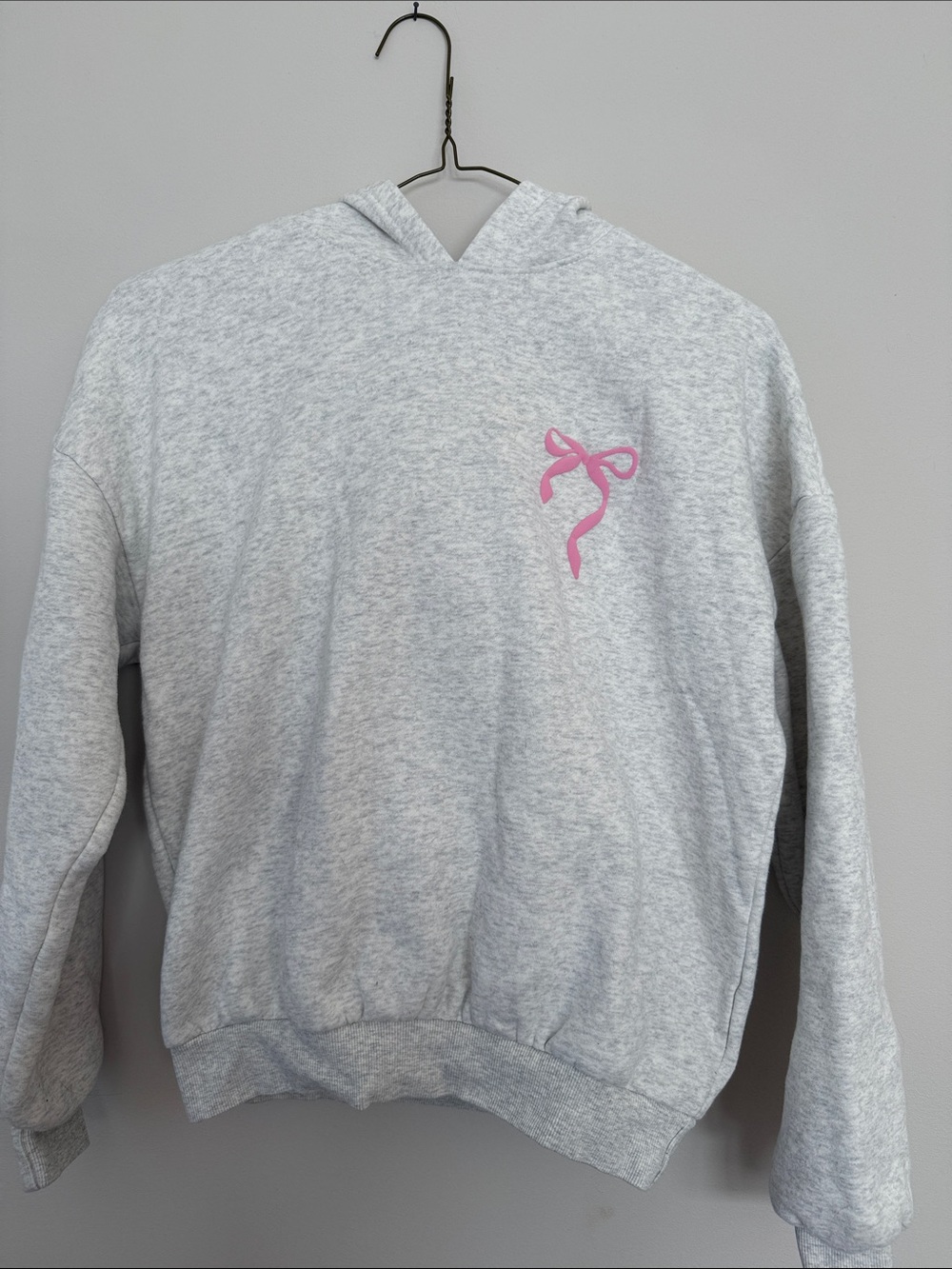 Edikted Gray Women's Hoodie with Pink Ribbon Graphic